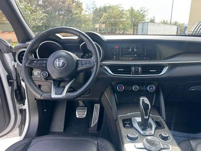 2022 Alfa Romeo Stelvio - Image 4 of 10