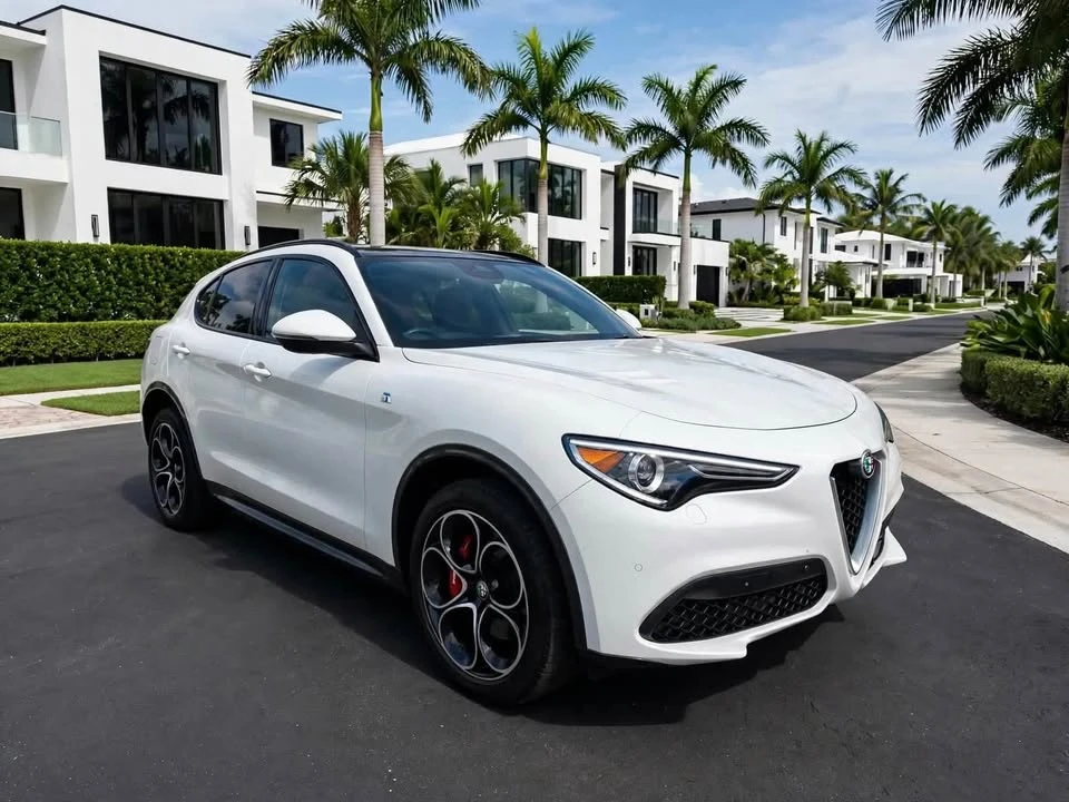 2022 Alfa Romeo Stelvio - Image 9 of 10