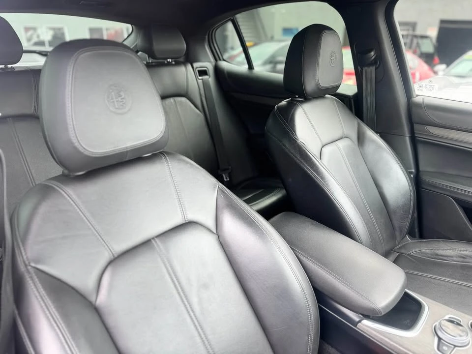 2022 Alfa Romeo Stelvio - Image 13 of 14