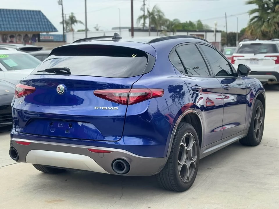 2022 Alfa Romeo Stelvio - Image 6 of 14
