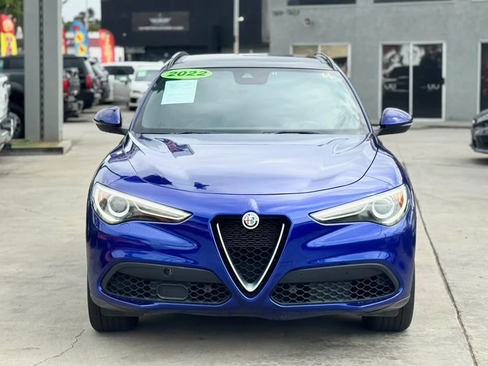 2022 Alfa Romeo Stelvio - Image 2 of 14