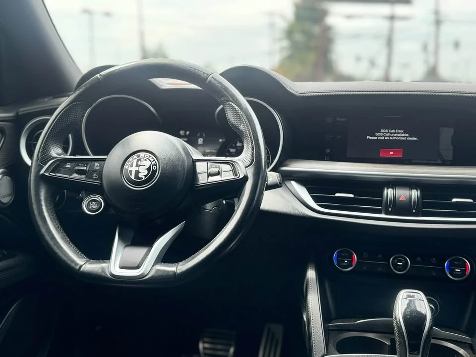 2022 Alfa Romeo Stelvio - Image 11 of 14