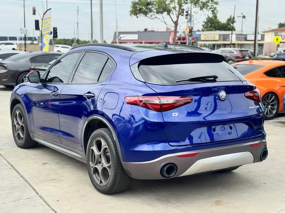 2022 Alfa Romeo Stelvio - Image 4 of 14