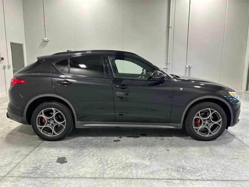 2022 Alfa Romeo Stelvio - Image 4 of 15