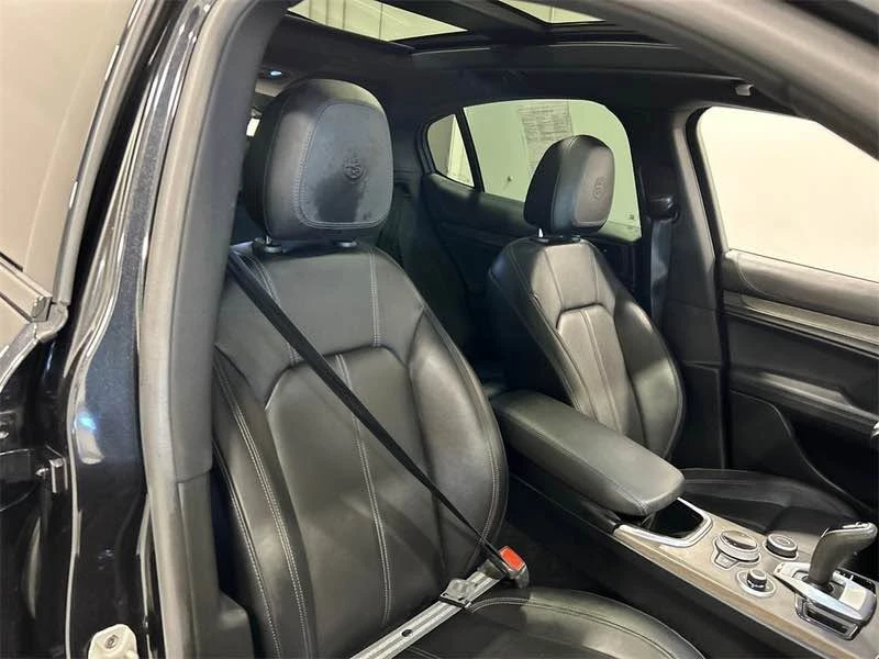 2022 Alfa Romeo Stelvio - Image 15 of 15