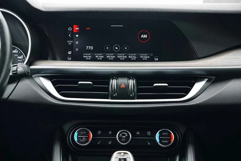 2022 Alfa Romeo Stelvio - Image 9 of 15