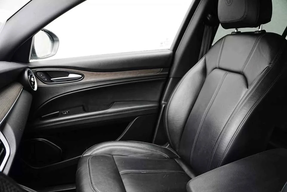 2022 Alfa Romeo Stelvio - Image 12 of 15