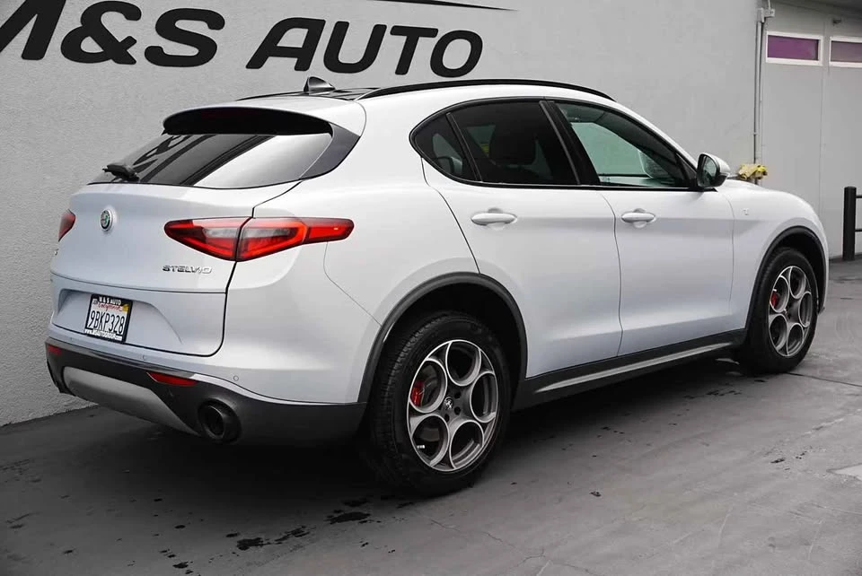 2022 Alfa Romeo Stelvio - Image 6 of 15