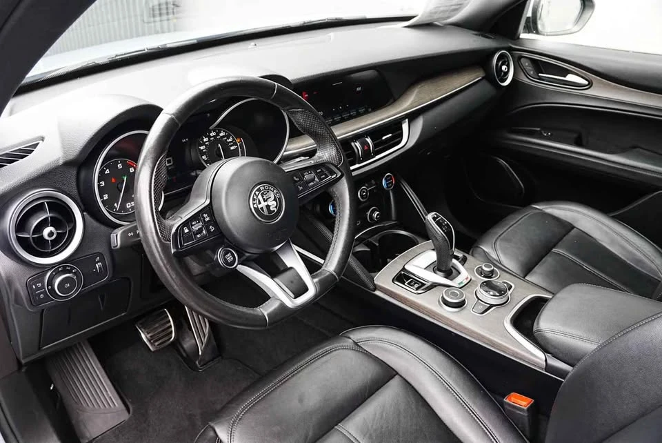 2022 Alfa Romeo Stelvio - Image 7 of 15