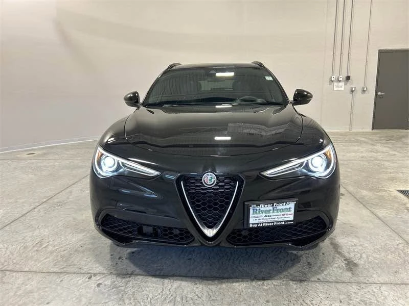 2022 Alfa Romeo Stelvio - Image 2 of 15