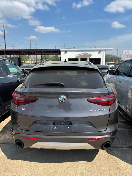 2022 Alfa Romeo Stelvio - Image 4 of 11