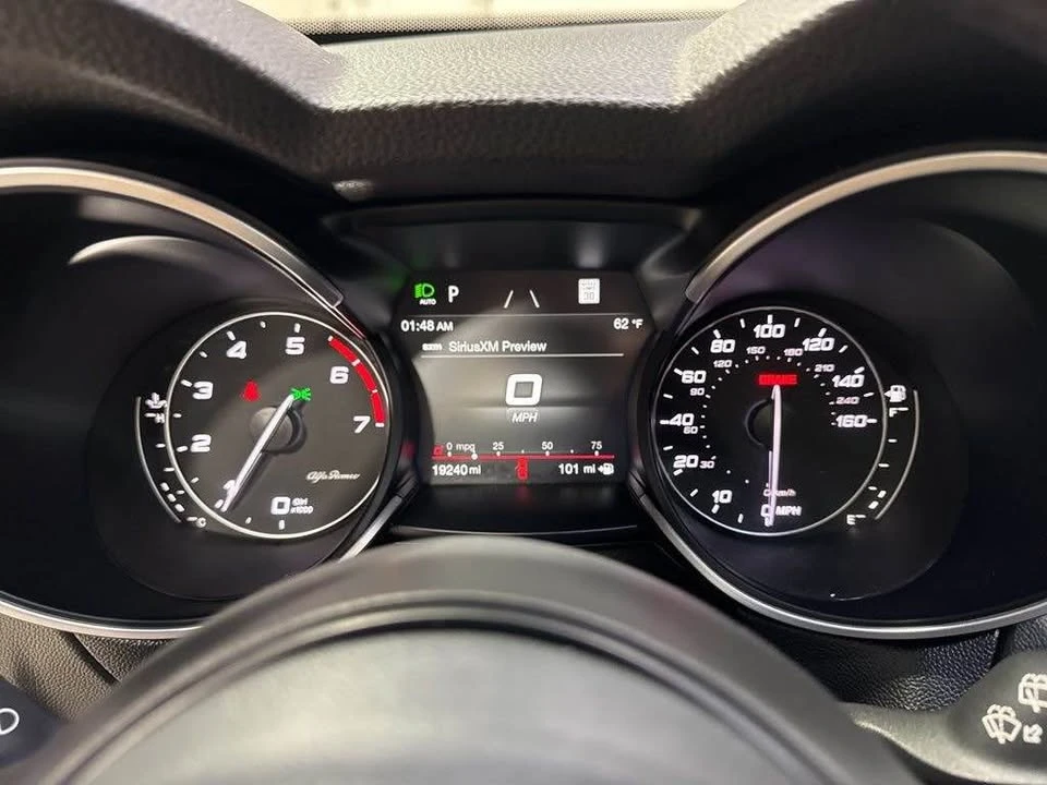 2022 Alfa Romeo Stelvio - Image 10 of 19