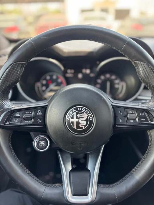 2022 Alfa Romeo Stelvio - Image 7 of 11