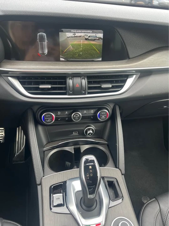 2022 Alfa Romeo Stelvio - Image 10 of 14