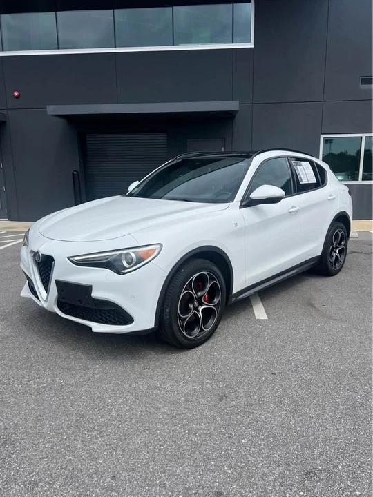 2022 Alfa Romeo Stelvio - Image 3 of 14