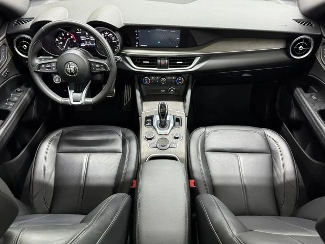 2022 Alfa Romeo Stelvio - Image 2 of 12