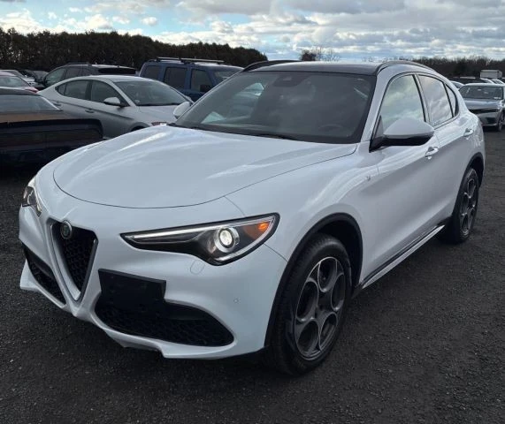 2022 Alfa Romeo Stelvio - Image 2 of 6