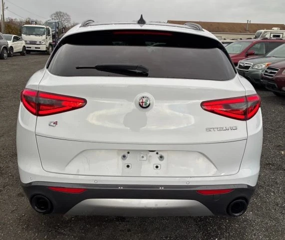 2022 Alfa Romeo Stelvio - Image 4 of 6