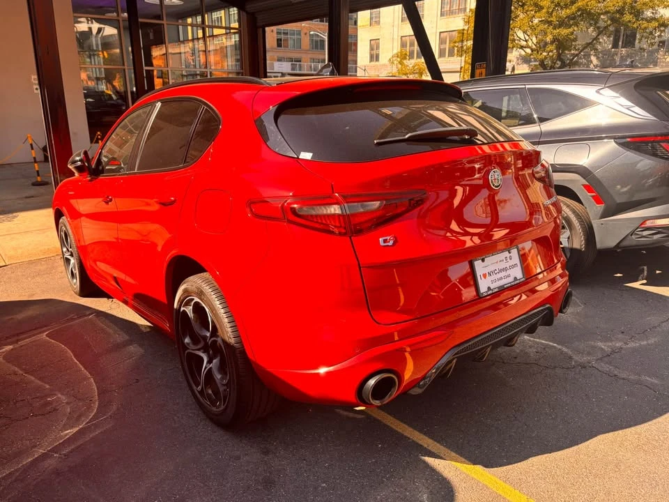 2022 Alfa Romeo Stelvio - Image 4 of 12