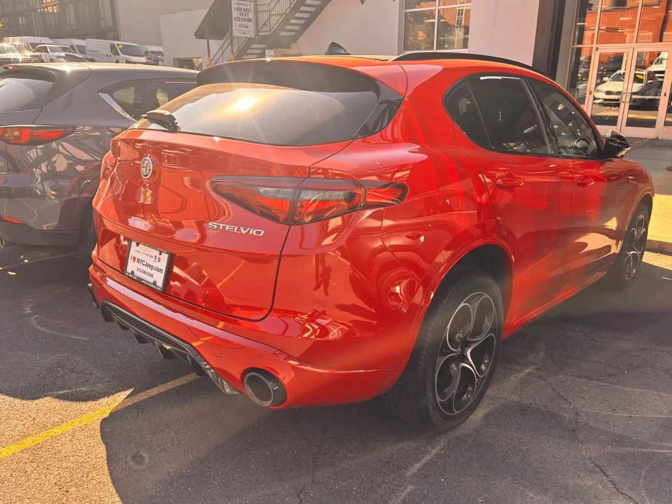 2022 Alfa Romeo Stelvio - Image 3 of 12