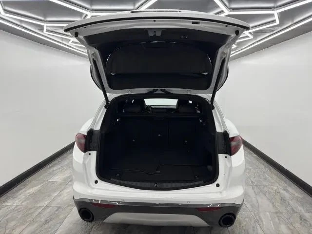 2022 Alfa Romeo Stelvio - Image 6 of 12