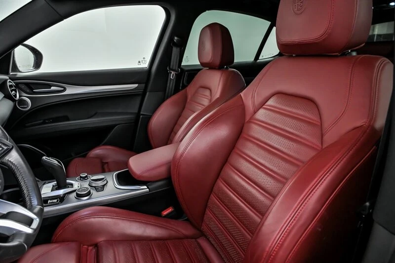 2022 Alfa Romeo Stelvio - Image 20 of 21