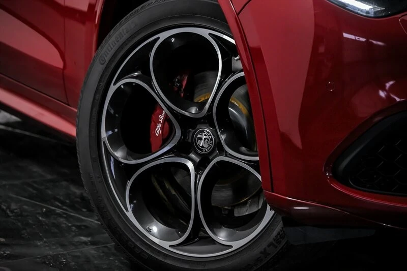 2022 Alfa Romeo Stelvio - Image 3 of 21