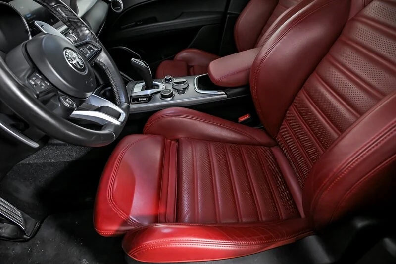 2022 Alfa Romeo Stelvio - Image 19 of 21