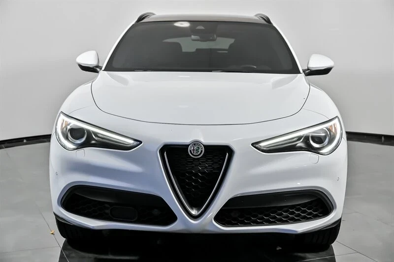 2022 Alfa Romeo Stelvio - Image 4 of 12