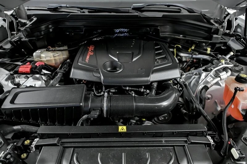2022 Alfa Romeo Stelvio - Image 15 of 21
