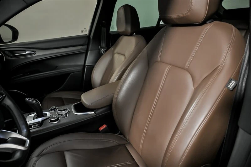 2022 Alfa Romeo Stelvio - Image 21 of 21