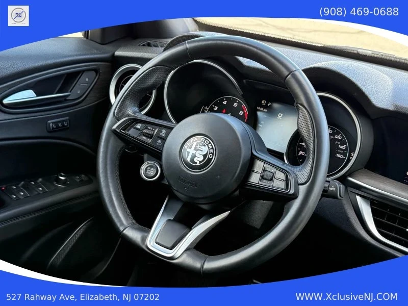 2022 Alfa Romeo Stelvio - Image 11 of 12