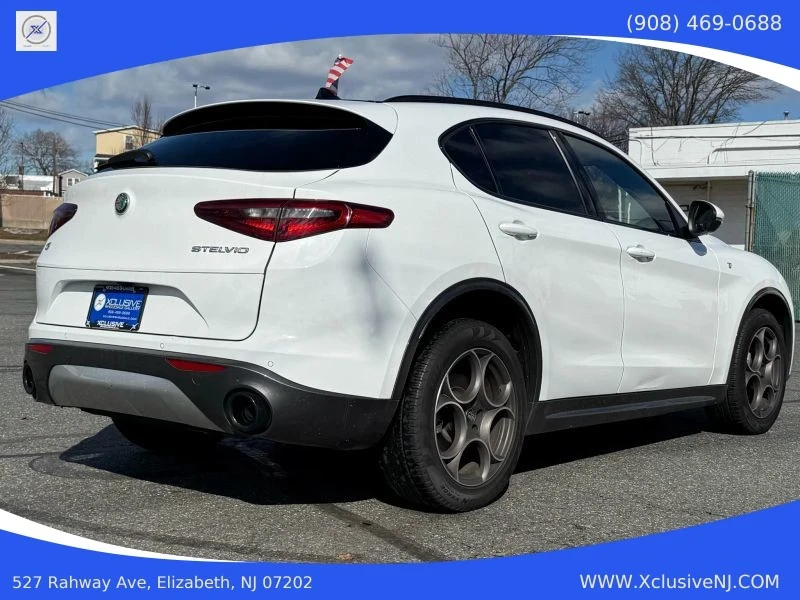 2022 Alfa Romeo Stelvio - Image 4 of 12