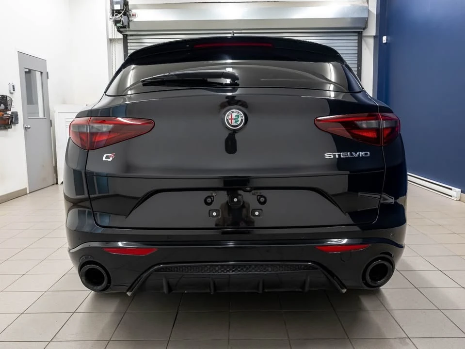 2022 Alfa Romeo Stelvio - Image 9 of 20
