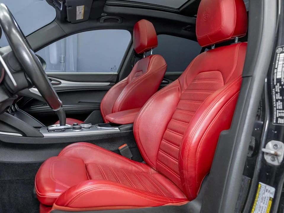 2022 Alfa Romeo Stelvio - Image 13 of 20