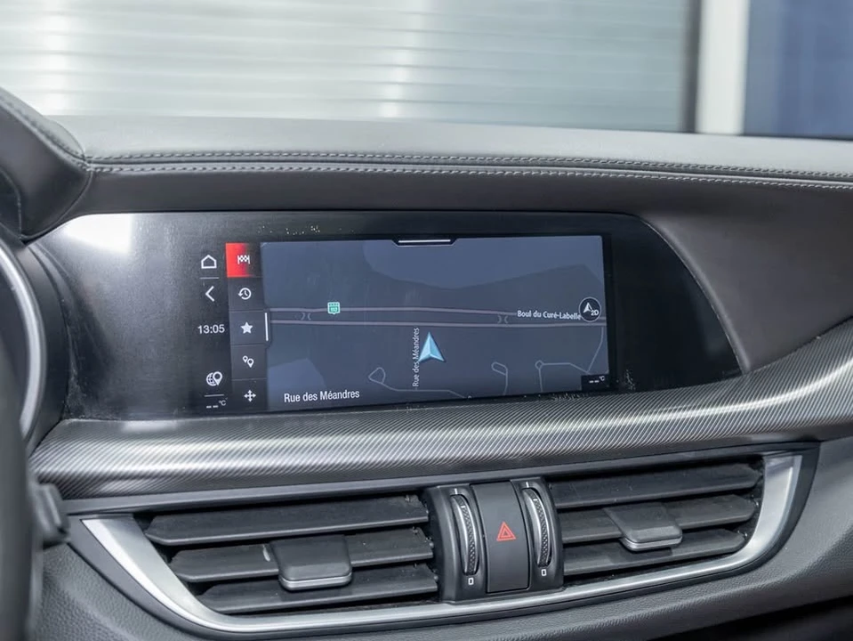 2022 Alfa Romeo Stelvio - Image 18 of 20