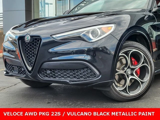 2022 Alfa Romeo Stelvio - Image 2 of 20