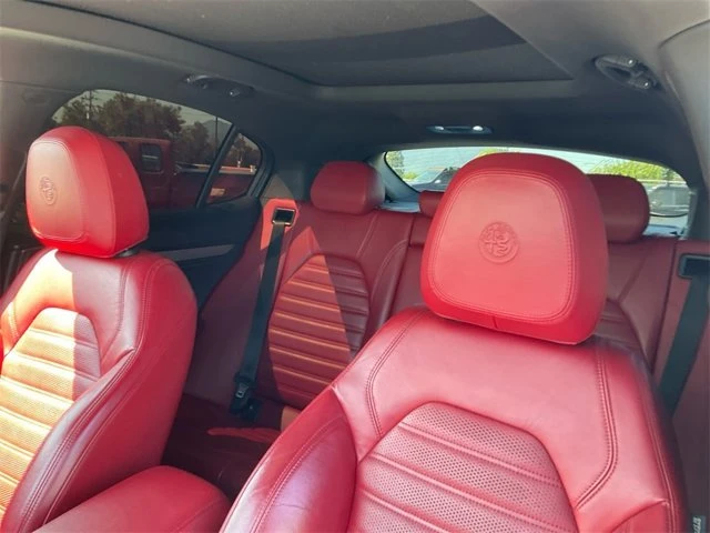 2022 Alfa Romeo Stelvio - Image 14 of 20