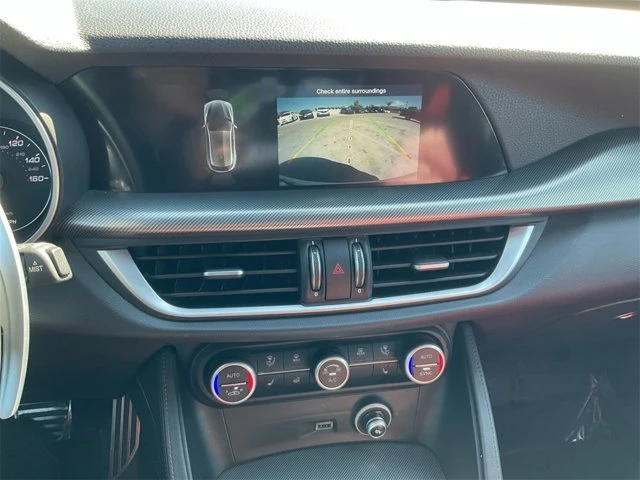 2022 Alfa Romeo Stelvio - Image 19 of 20