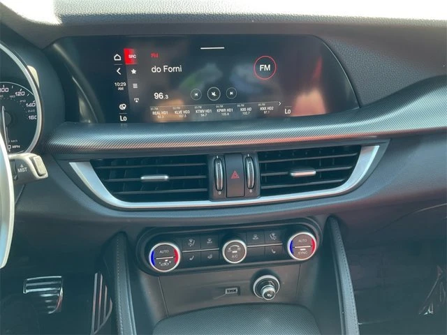 2022 Alfa Romeo Stelvio - Image 18 of 20