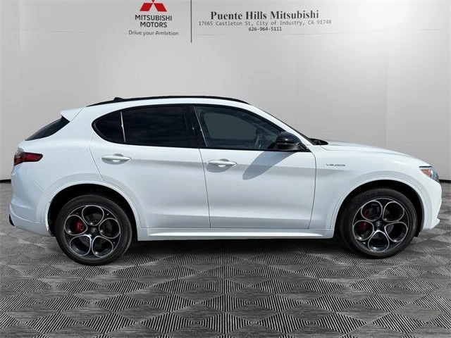 2022 Alfa Romeo Stelvio - Image 4 of 14