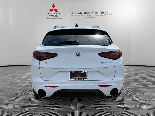 2022 Alfa Romeo Stelvio - Image 5 of 14