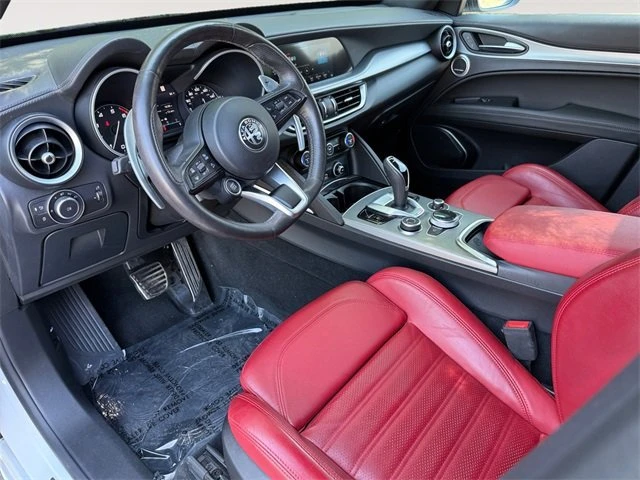 2022 Alfa Romeo Stelvio - Image 16 of 20