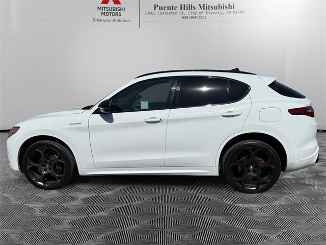 2022 Alfa Romeo Stelvio - Image 8 of 20