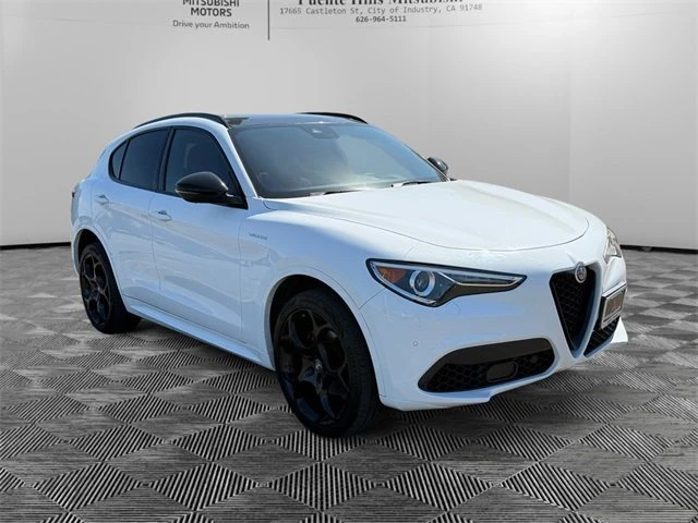 2022 Alfa Romeo Stelvio - Image 3 of 20