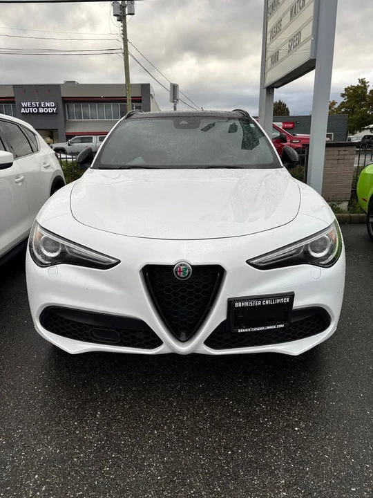 2022 Alfa Romeo Stelvio - Image 3 of 6