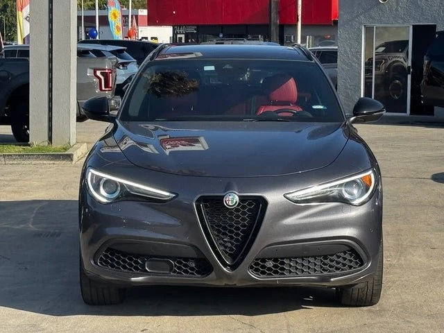 2022 Alfa Romeo Stelvio - Image 2 of 20