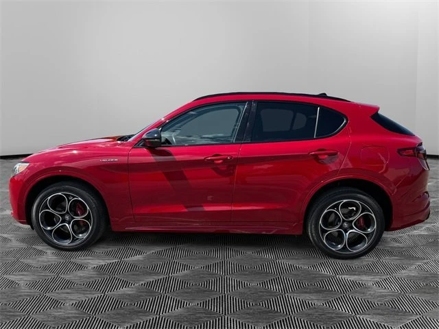 2022 Alfa Romeo Stelvio - Image 8 of 20