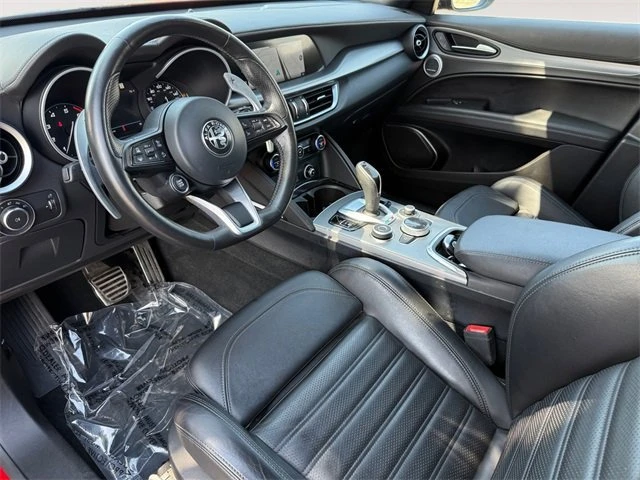 2022 Alfa Romeo Stelvio - Image 16 of 20
