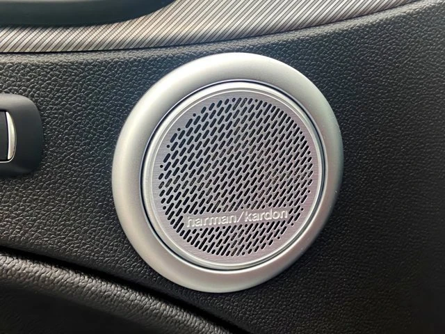 2022 Alfa Romeo Stelvio - Image 11 of 20